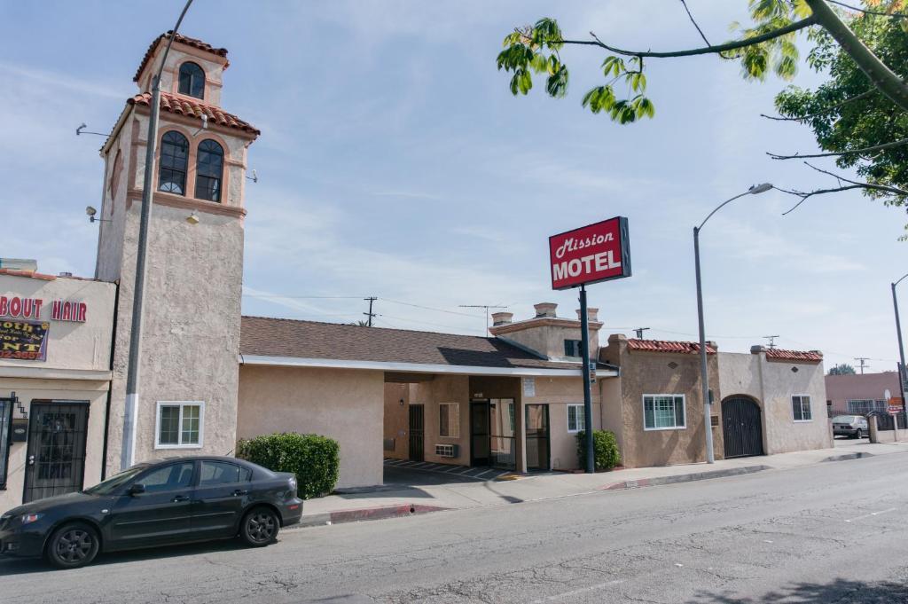 Mission Motel Линууд Екстериор снимка